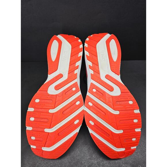 Brooks Men 13 Comfy footwear main image 11